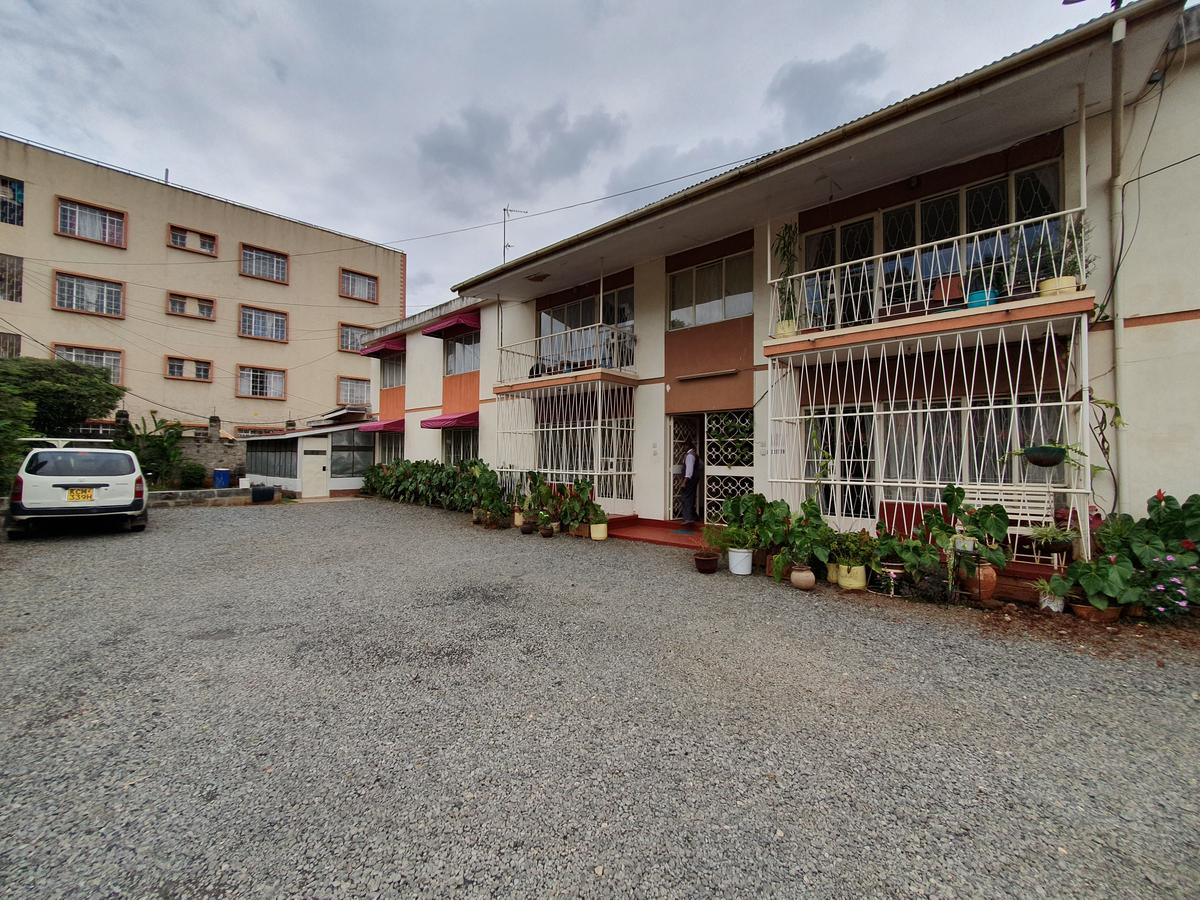 2 Bed Apartment with Parking in Parklands - 12