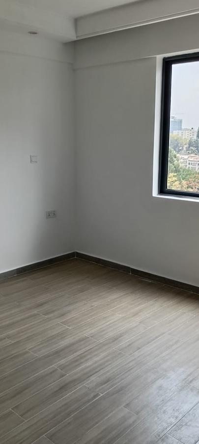 2 Bed Apartment with En Suite at Riverside Drive - 7