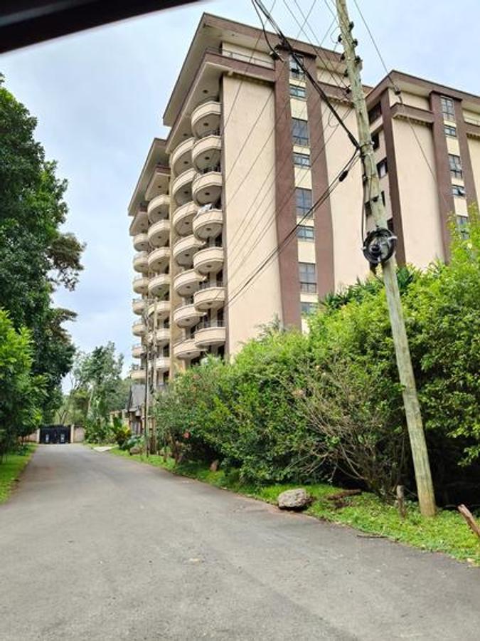 Serviced 4 Bed Apartment with En Suite at Riverside Drive - 1