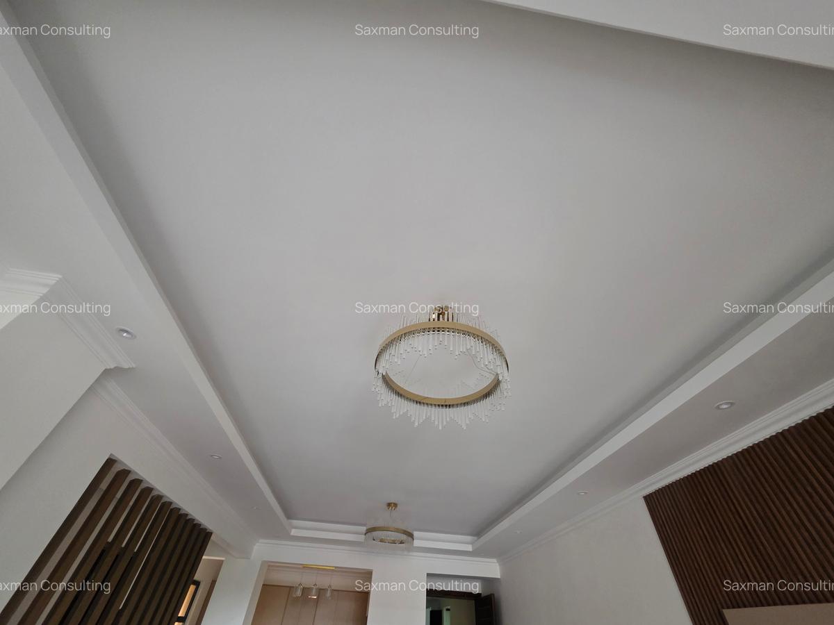 2 Bed Apartment with En Suite in Brookside - 5