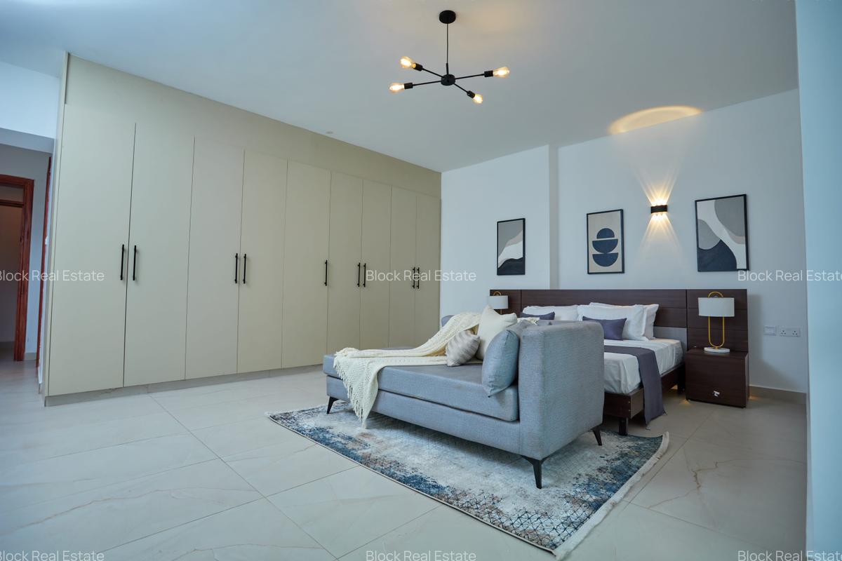 3 Bed Apartment with En Suite in General Mathenge - 4