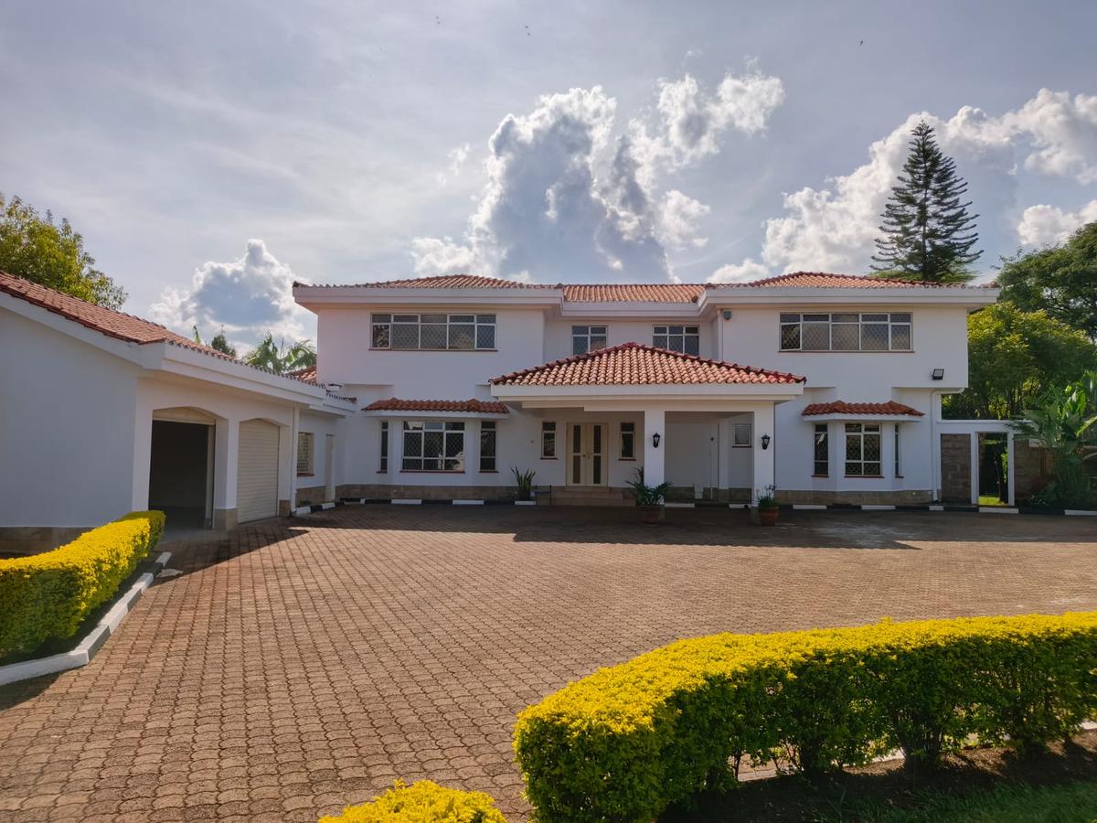 5 Bed House with En Suite at Runda - 1