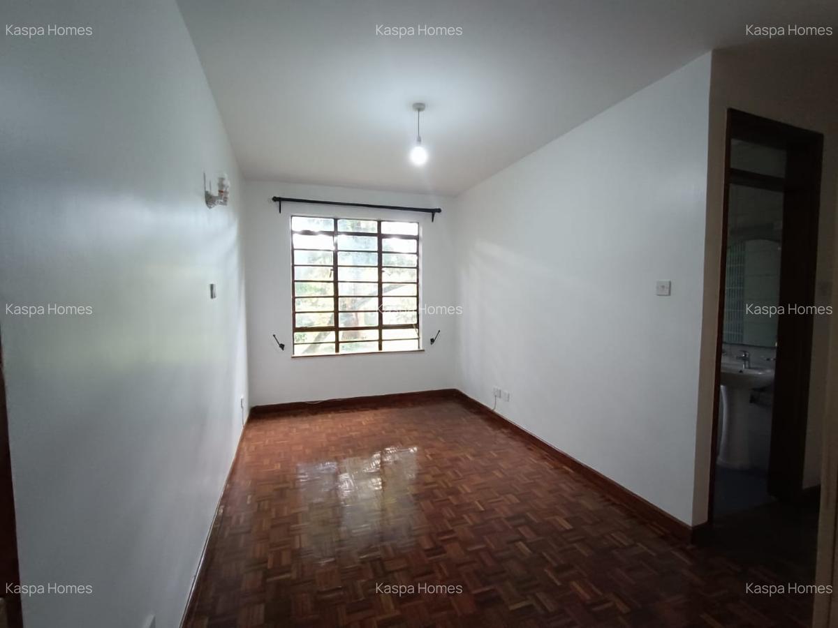 3 Bed Apartment with En Suite in Lavington - 2