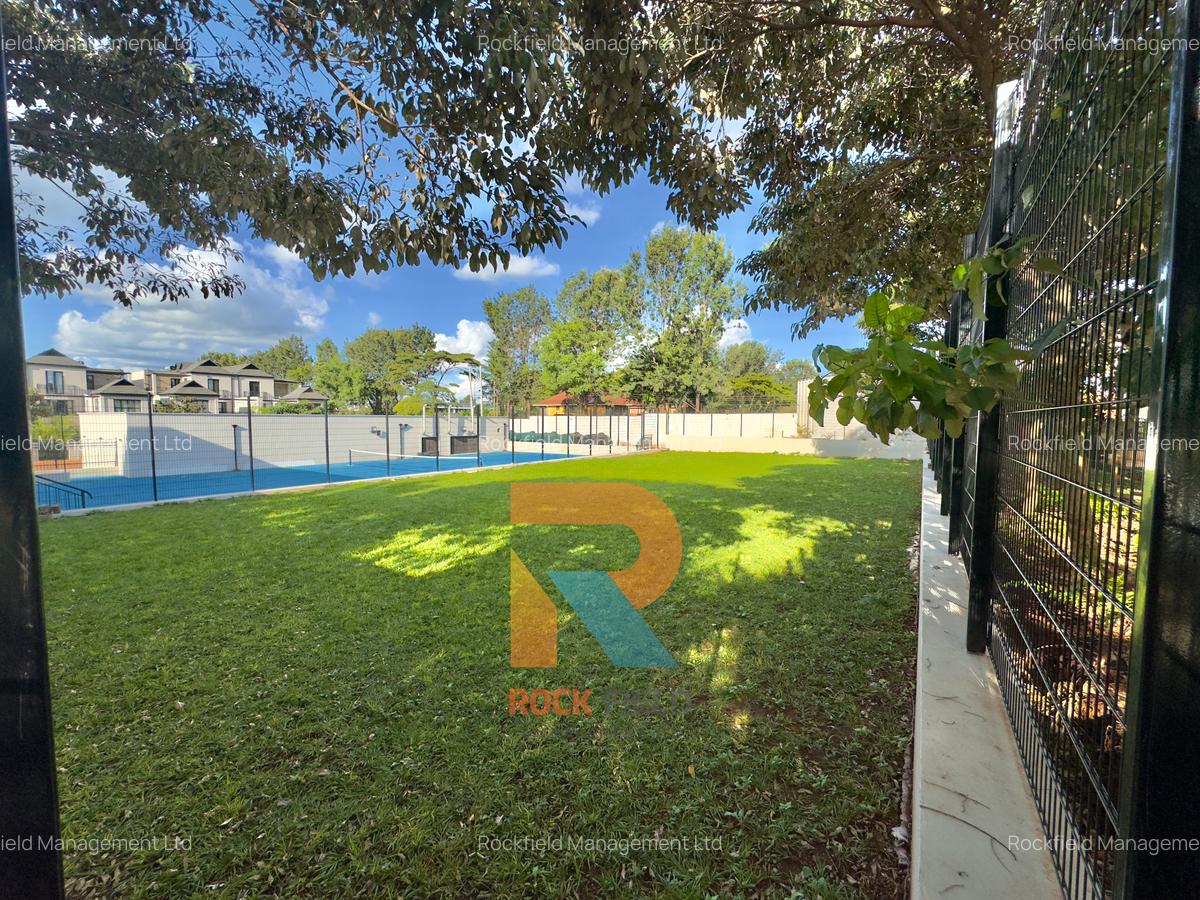 4 Bed Townhouse with En Suite in Runda - 19