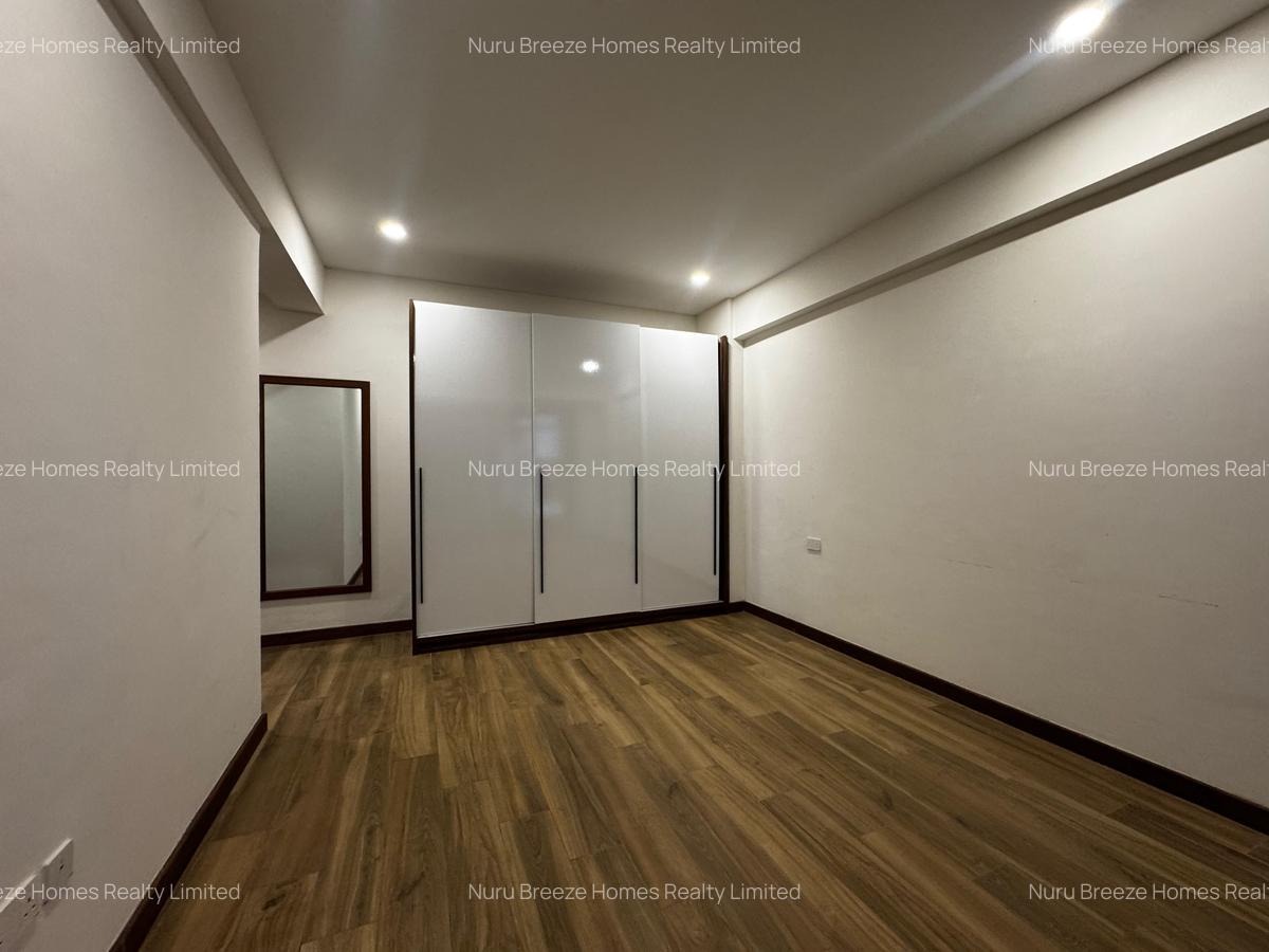 3 Bed Apartment with En Suite in Westlands Area - 18