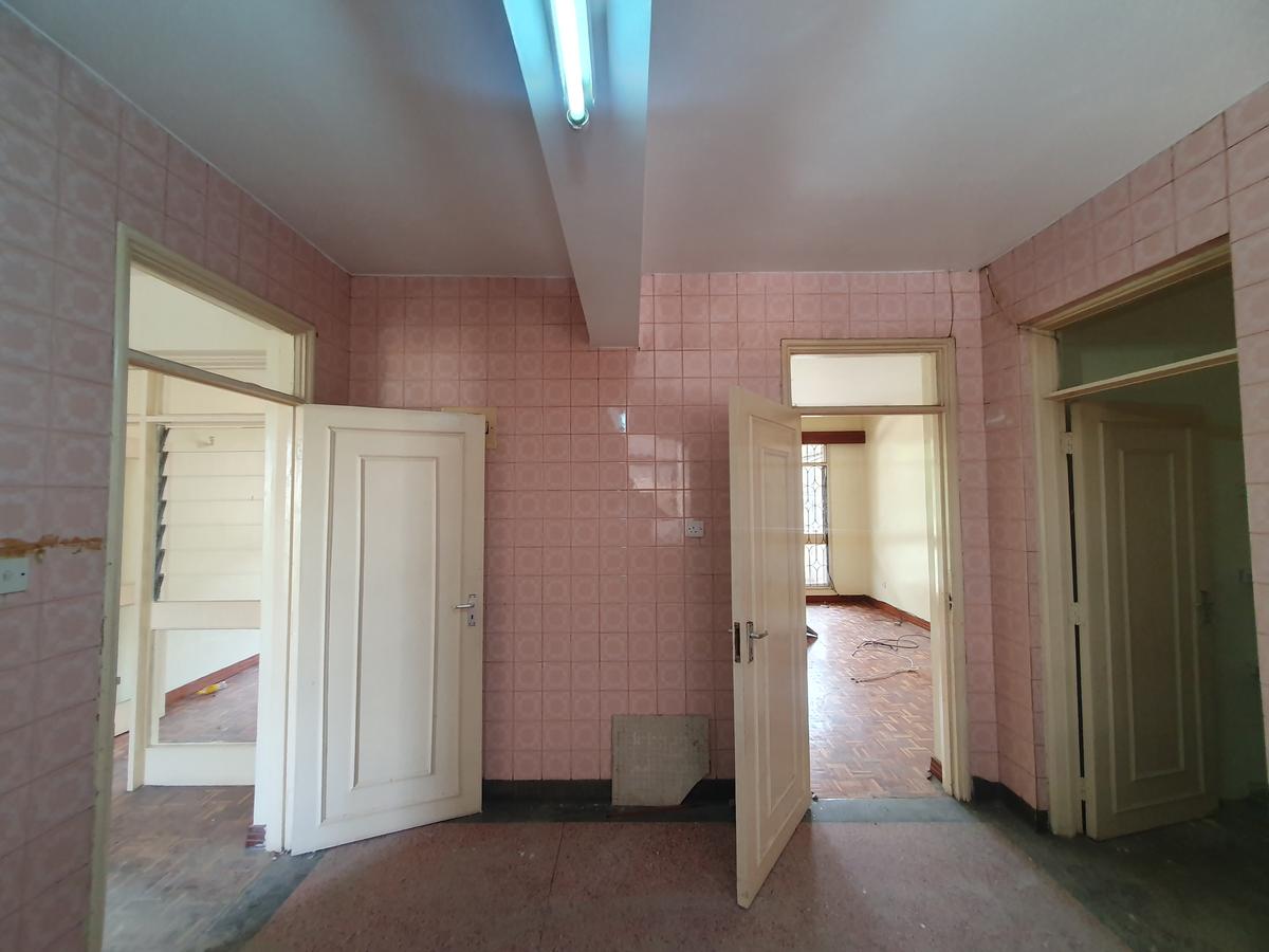 3 Bed Apartment with En Suite at Argwings Kodhek Rd - 9