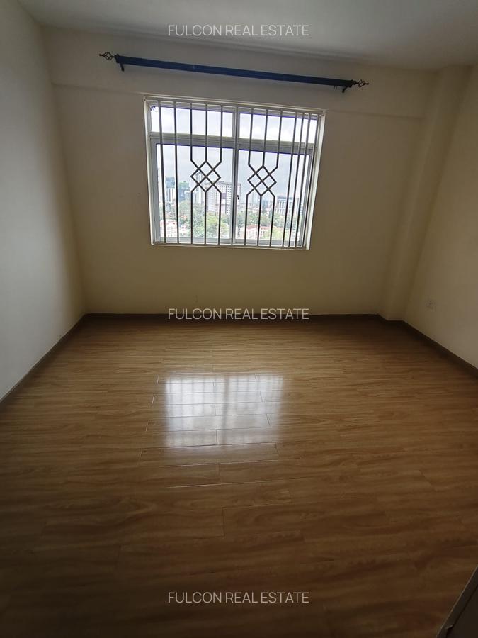 2 Bed Apartment with Gym in Kilimani - 3