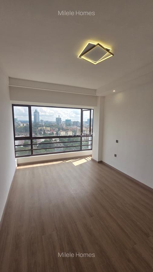 Serviced 3 Bed Apartment with En Suite at Riverside Drive - 7