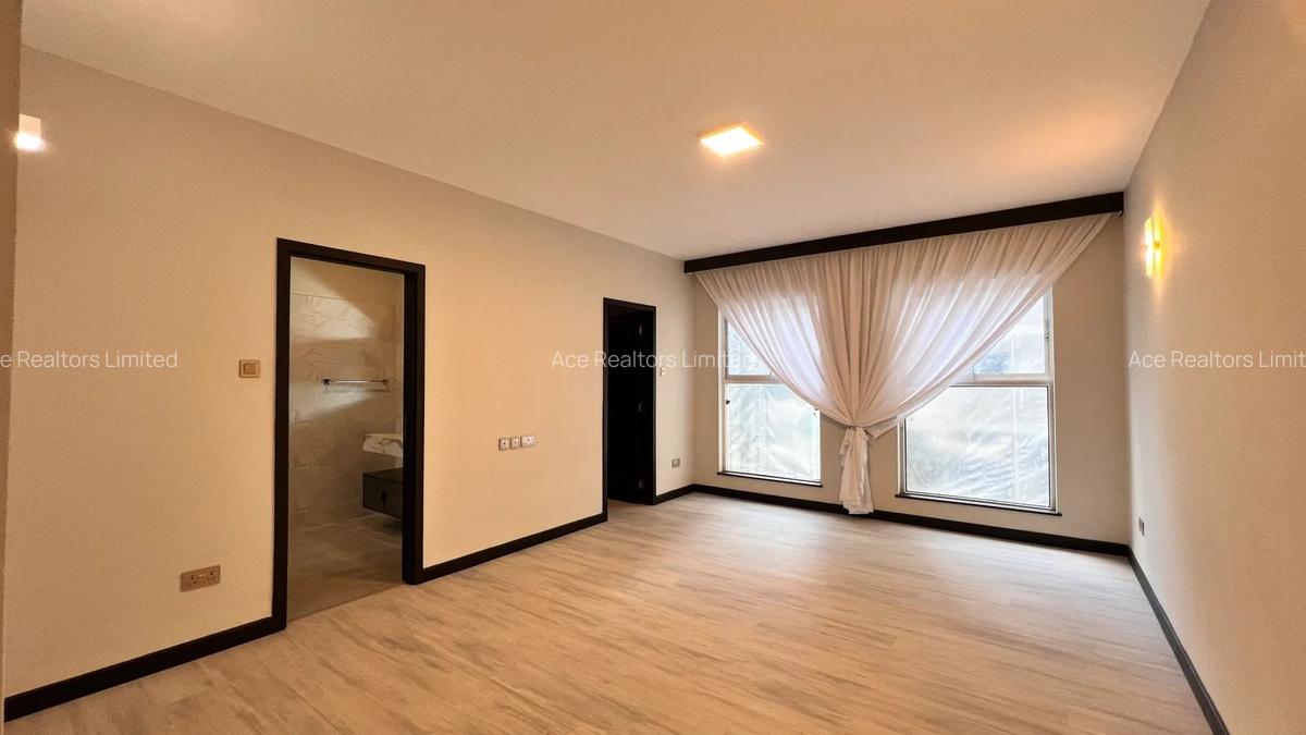 1 Bed Apartment with En Suite at Riverside Drive - 9