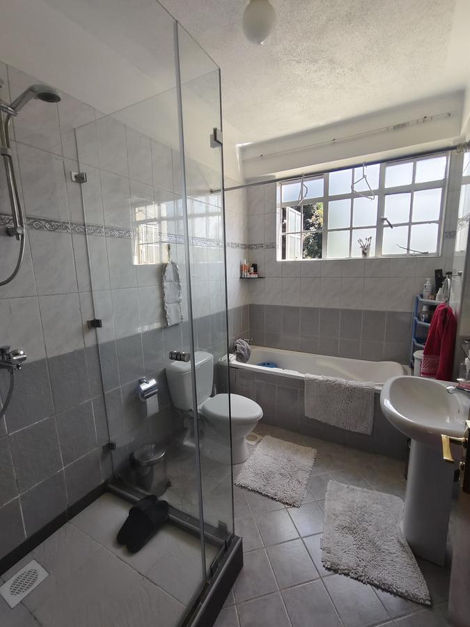 3 Bed Apartment with Borehole in Kileleshwa - 19