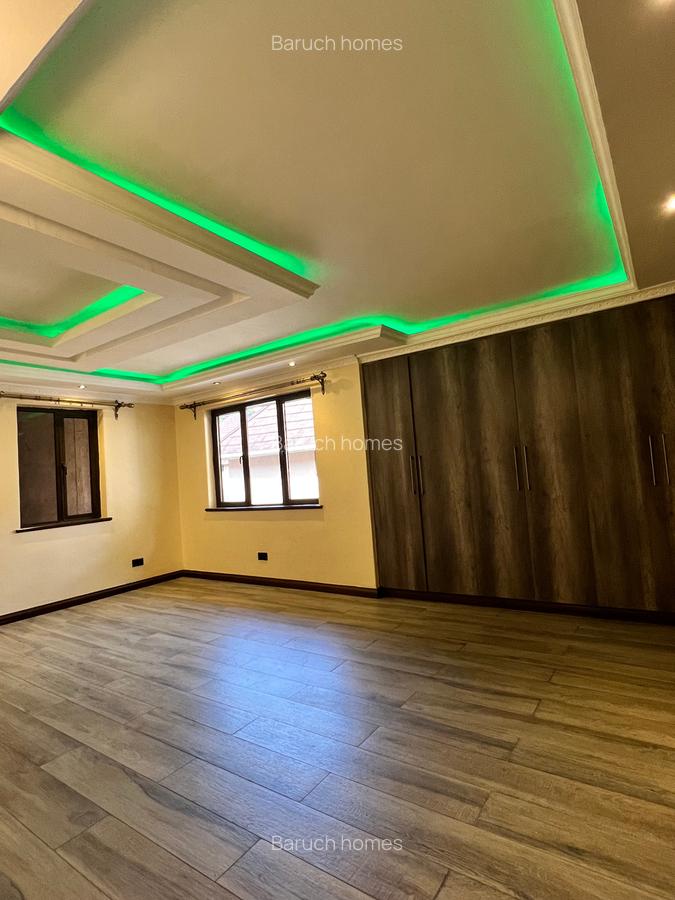 4 Bed Townhouse with En Suite in Lavington - 12