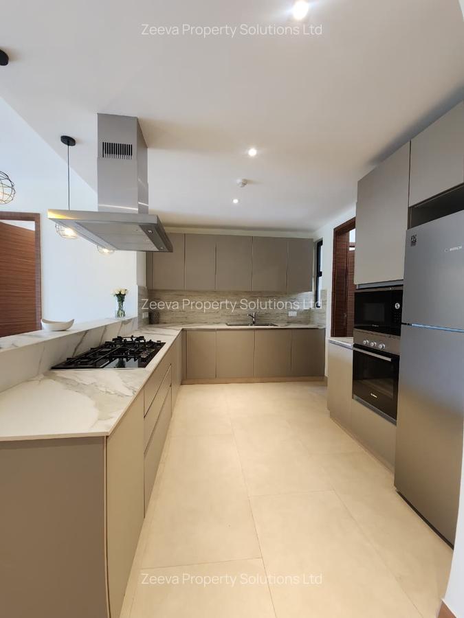 2 Bed Apartment with En Suite in Riverside - 8