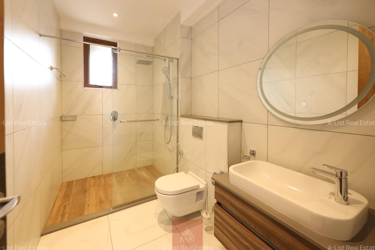 2 Bed Apartment with En Suite at Peponi Road - 6