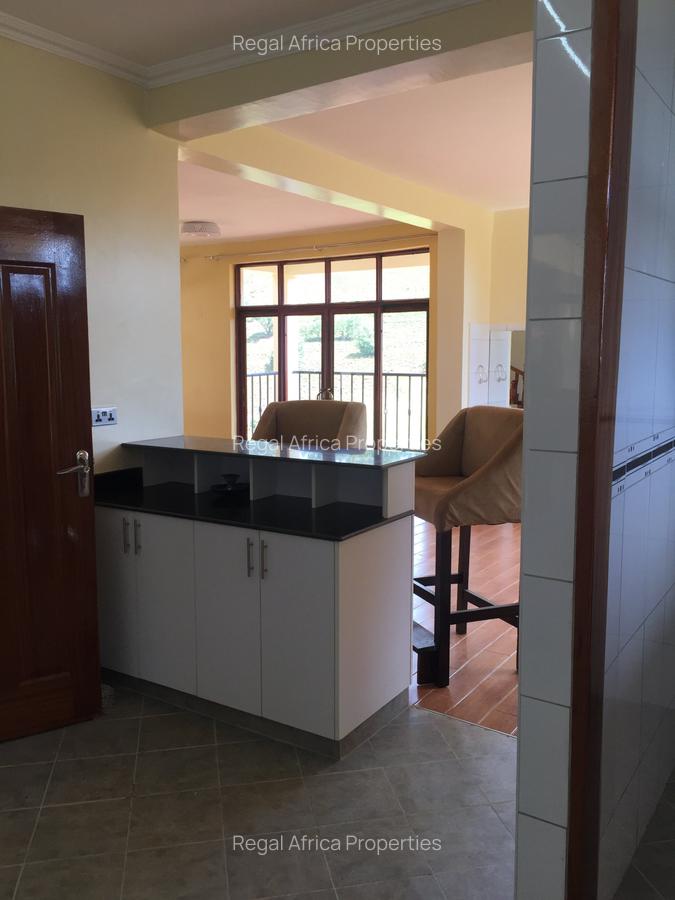 7 Bed House with En Suite in Redhill - 6