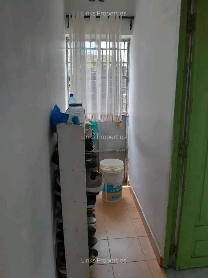 4 Bed House with En Suite at Mandela Road - 5