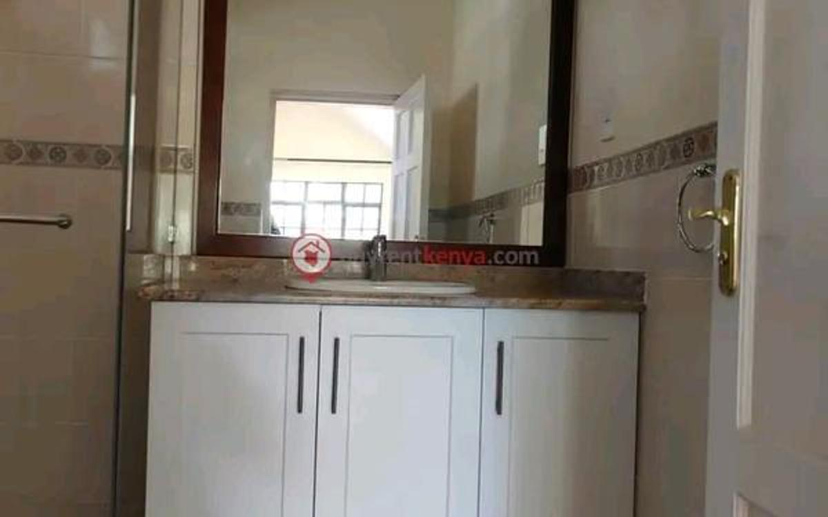 4 Bed Townhouse with En Suite at Ushirika Road - 6