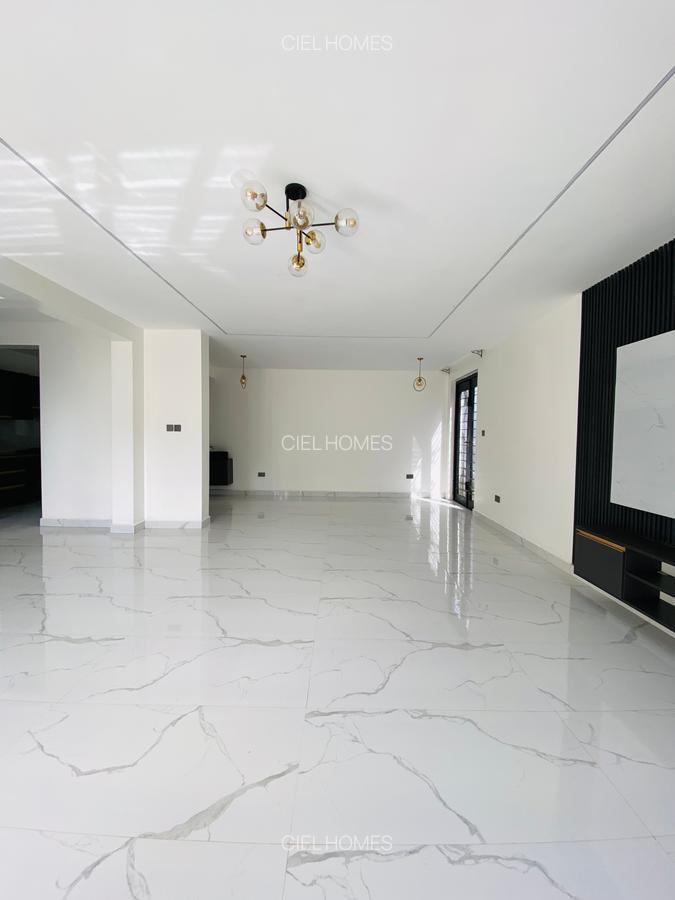 5 Bed Villa with En Suite at Kwa Kairu - 2