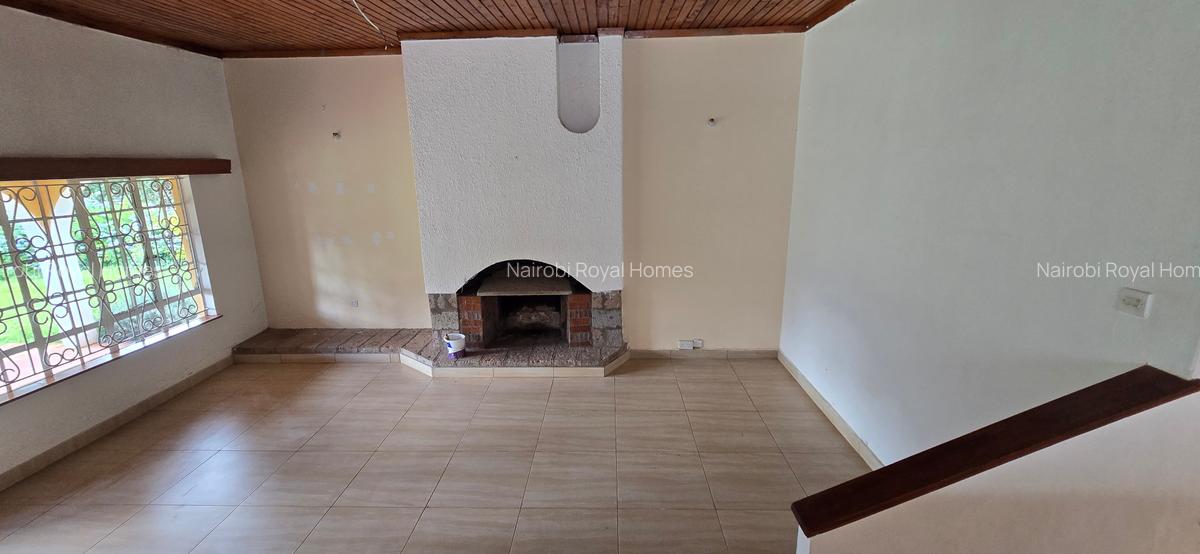 4 Bed House with En Suite at Loresho Road - 14