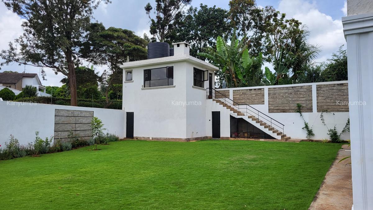 5 Bed House with En Suite at Runda - 18