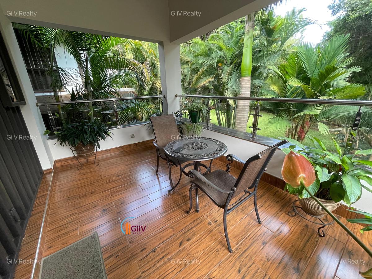 Serviced 2 Bed Apartment with En Suite in Runda - 2