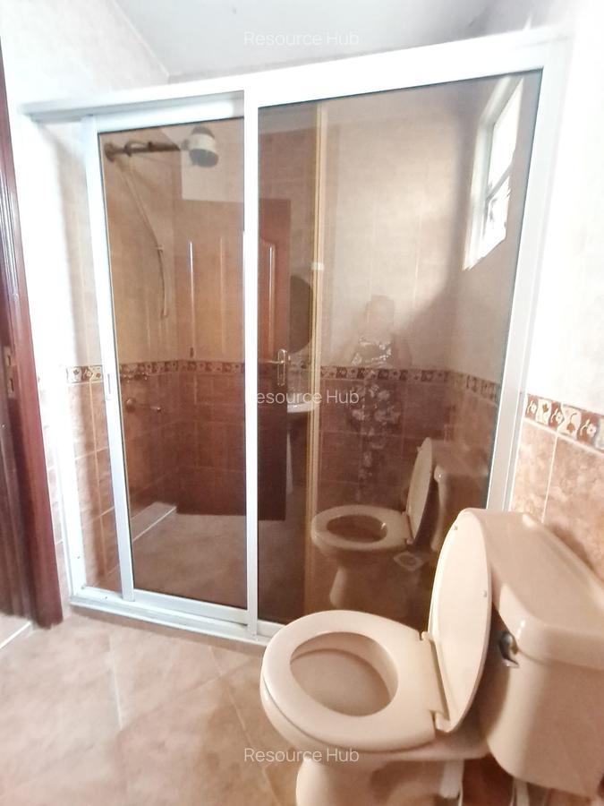 4 Bed Townhouse with En Suite at Off Brooke Side Drive - 16