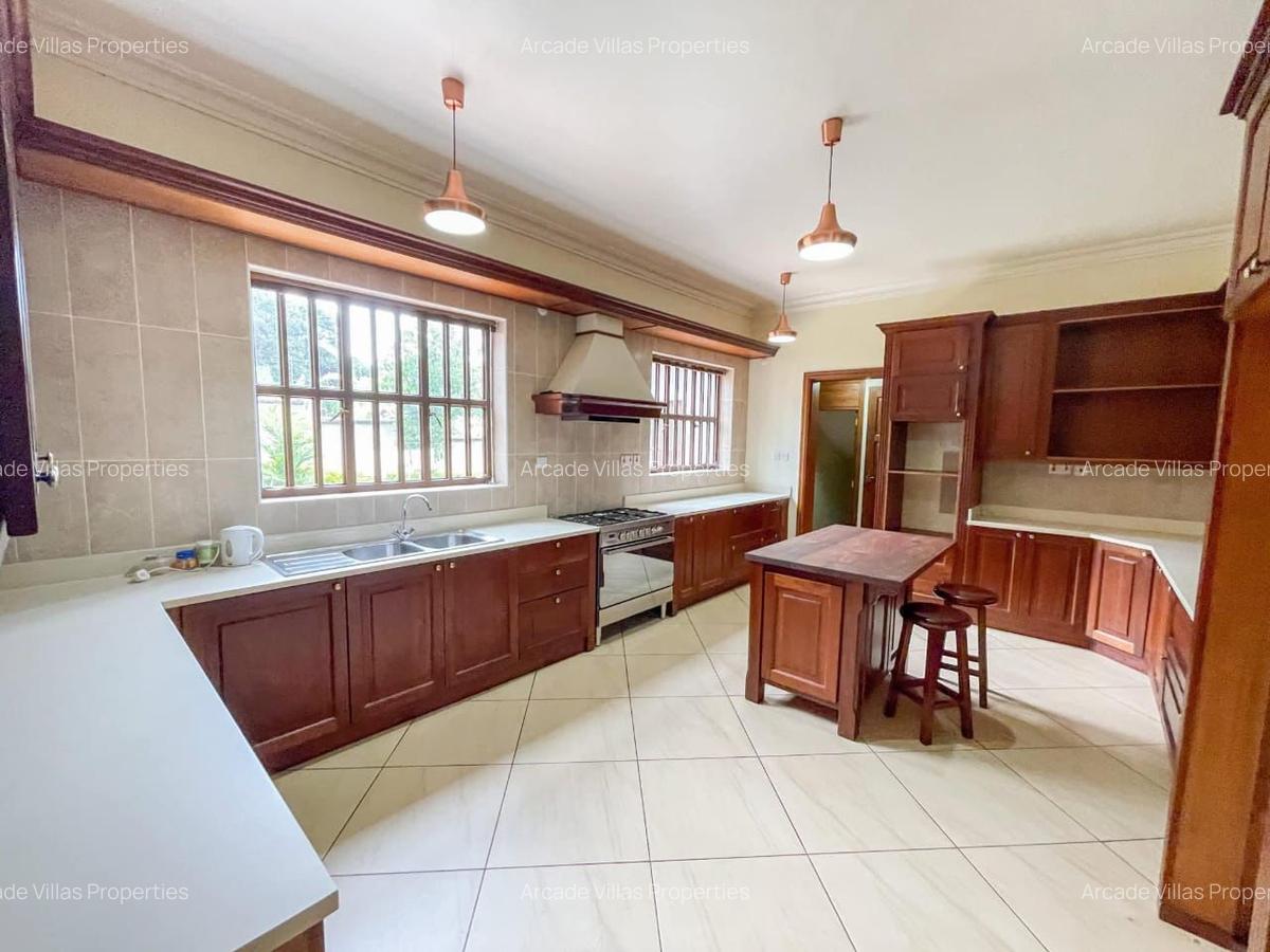 5 Bed Villa with En Suite in Thigiri - 6