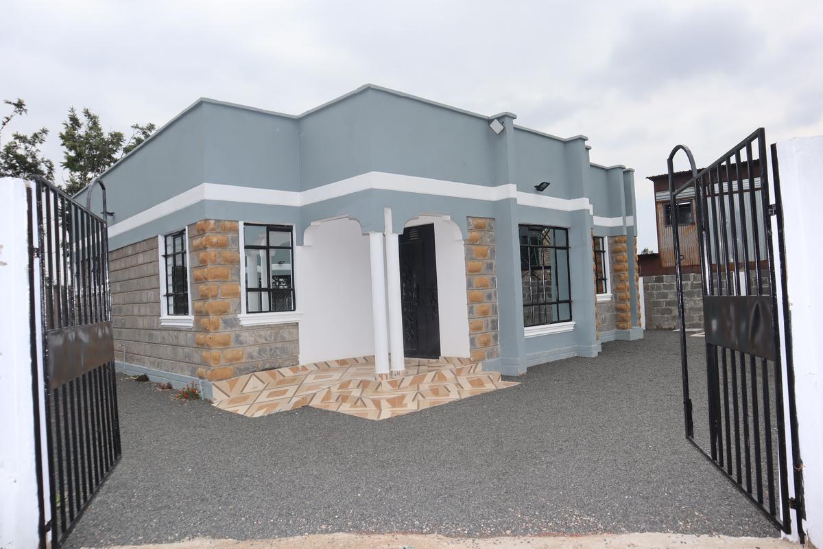 3 Bed House with En Suite at Acacia - 1