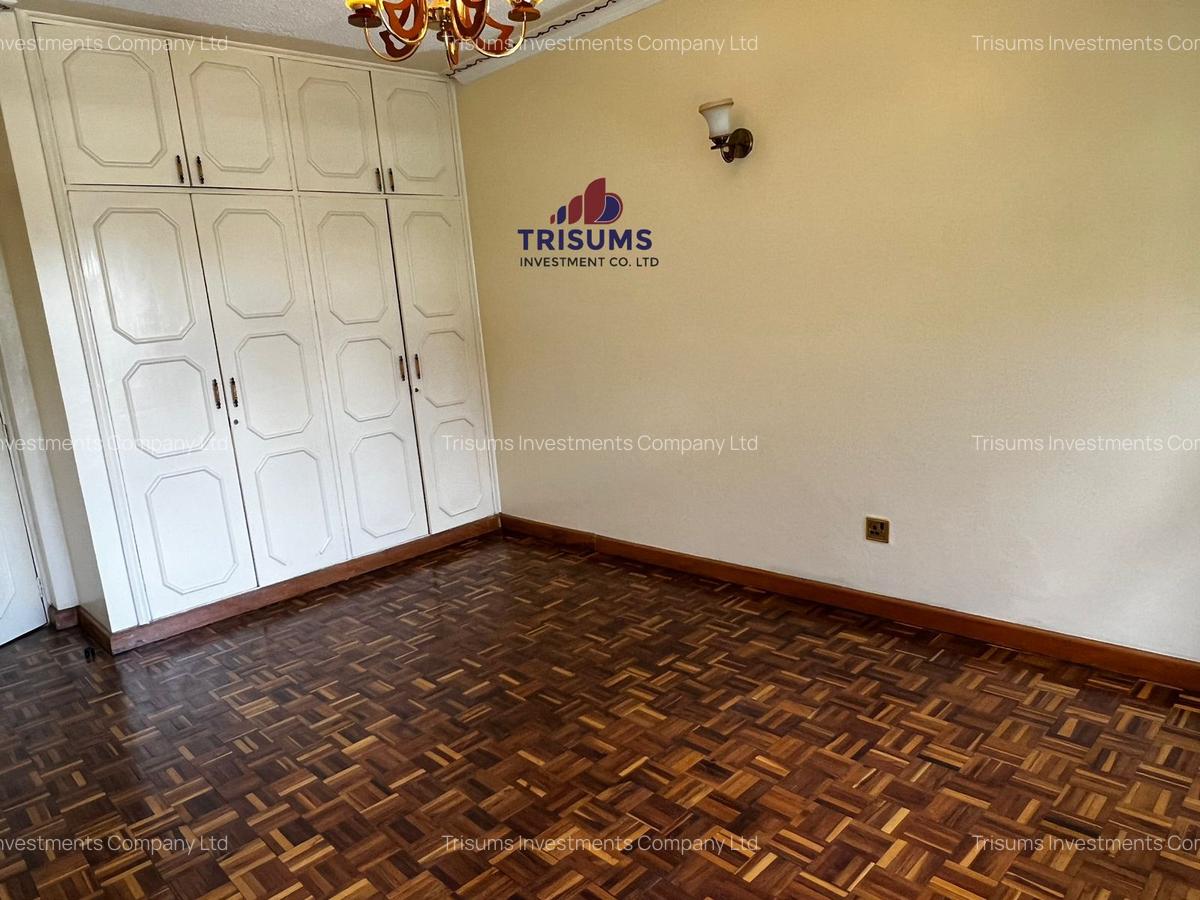 3 Bed Apartment with En Suite at Westland - 13