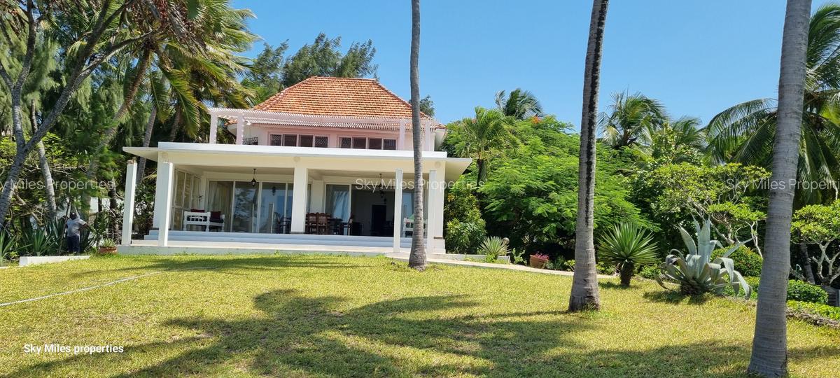 4 Bed Villa with En Suite at Malindi - 4