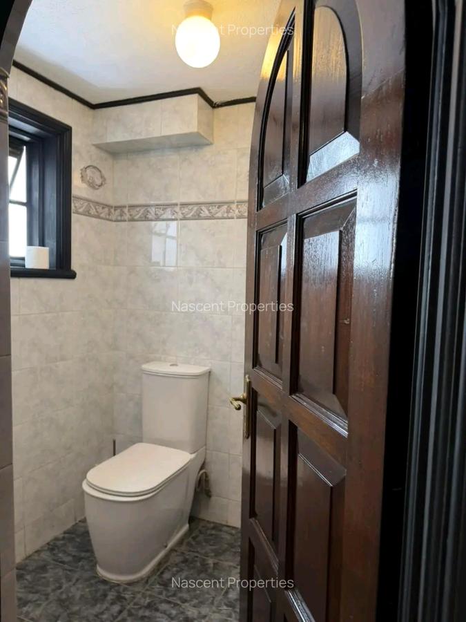 5 Bed Townhouse with En Suite in Riverside - 10