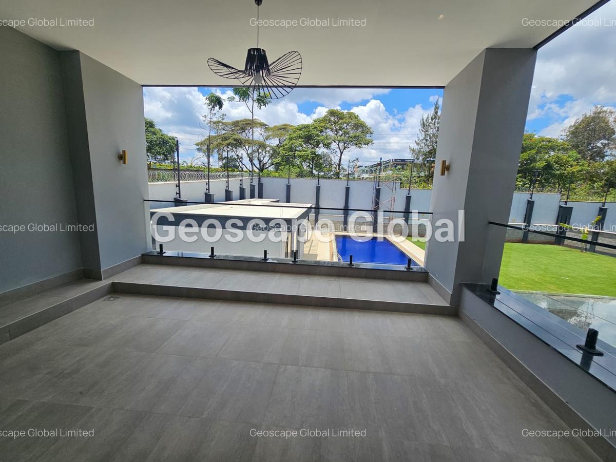 5 Bed House with En Suite in Nyari - 2