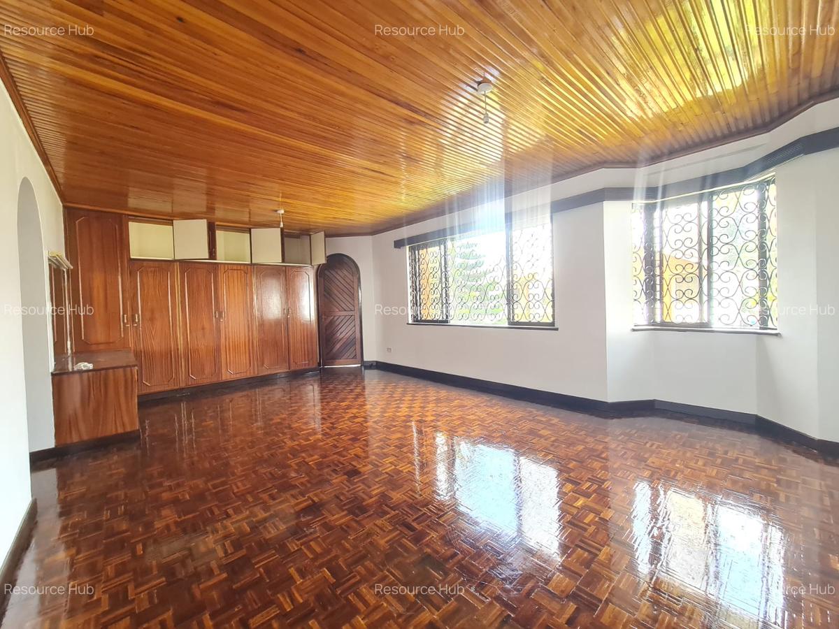 5 Bed Townhouse with En Suite at Off Argwings Kkodhek - 7