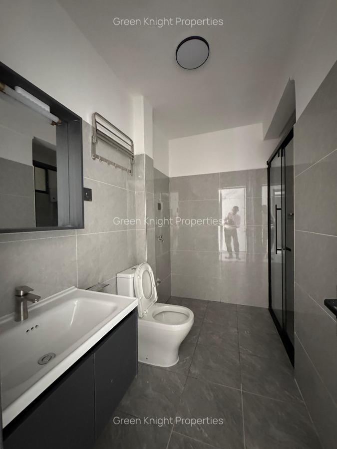 Serviced 1 Bed Apartment with En Suite in Kilimani - 6