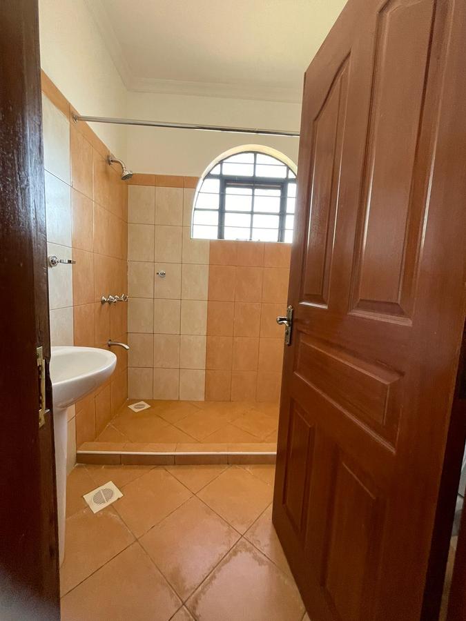 4 Bed Villa with En Suite in Kiambu Road - 20