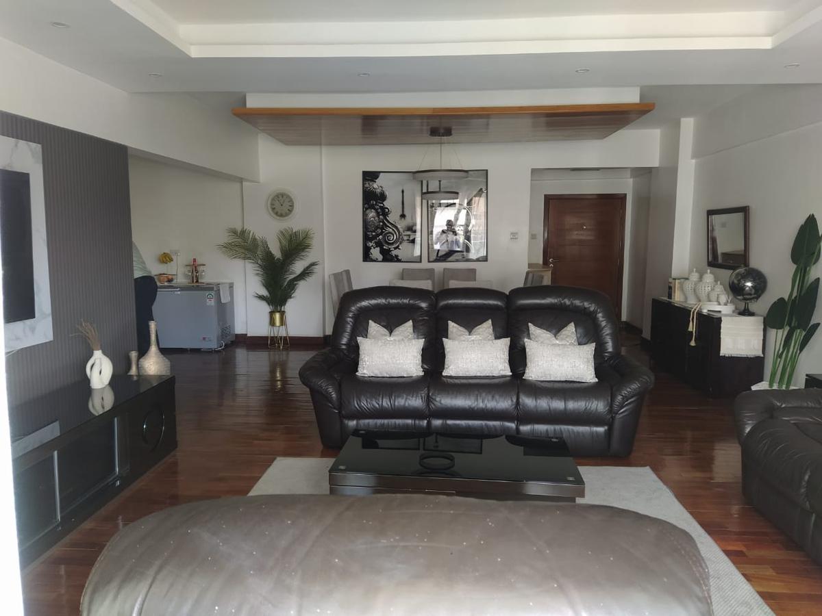 Serviced 3 Bed Apartment with En Suite at Othaya Road - 1