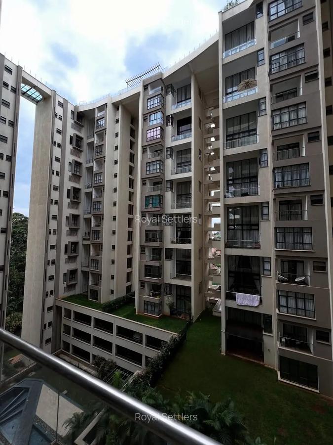 4 Bed Apartment with En Suite at Riverside Drive - 1