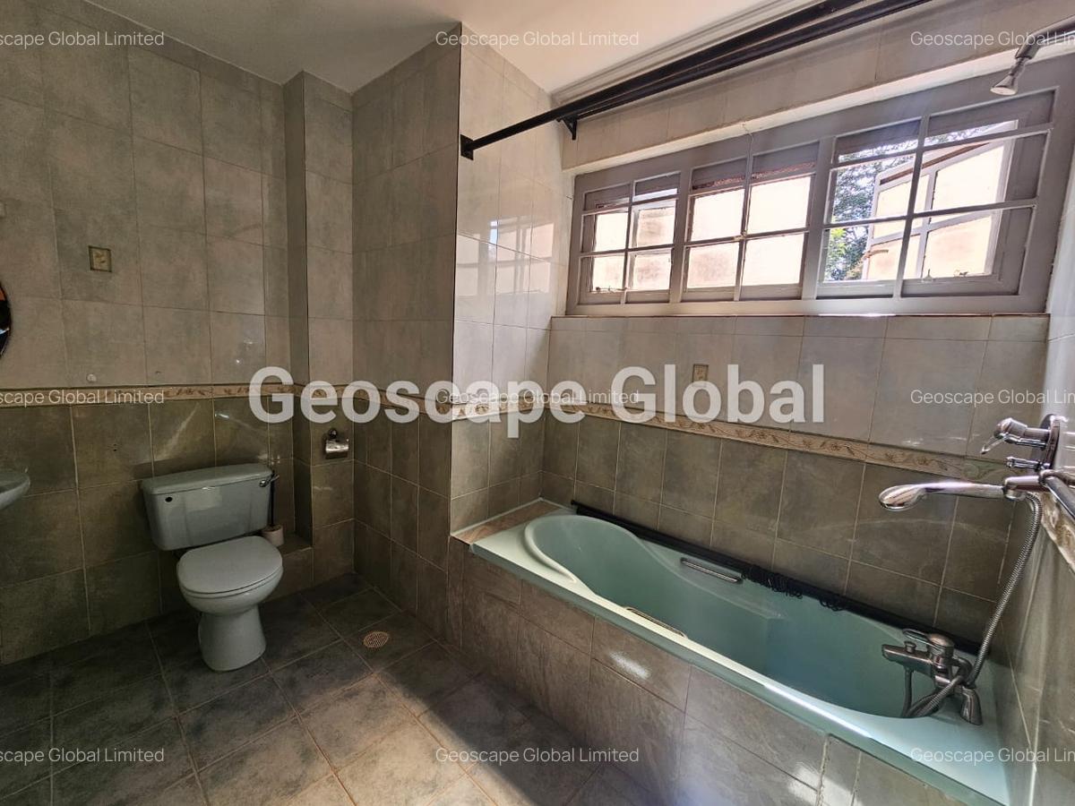 5 Bed House with En Suite in Runda - 5