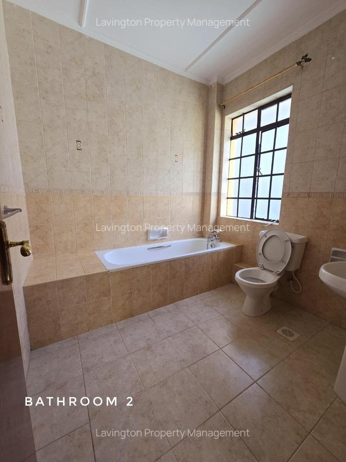 4 Bed Townhouse with En Suite at Lavington Green - 14