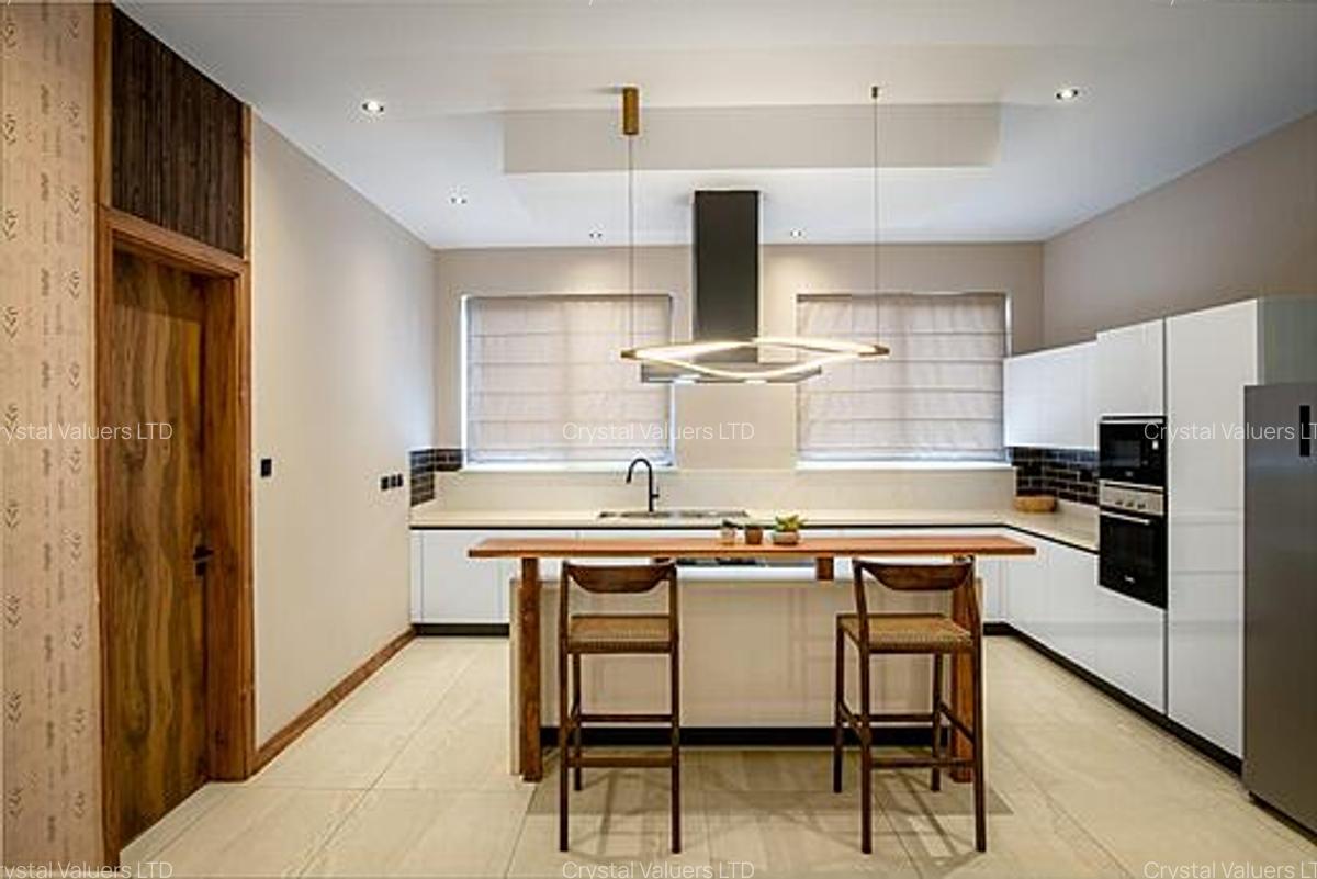4 Bed Apartment with En Suite in Loresho - 4