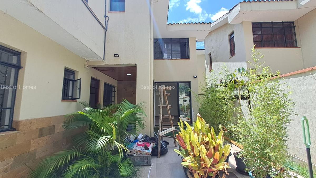 4 Bed Townhouse in Spring Valley - 1