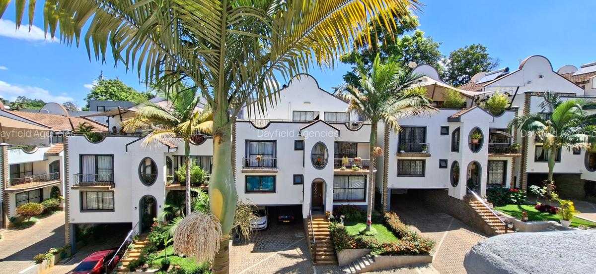 4 Bed House with En Suite at Grevillea Grove - 1