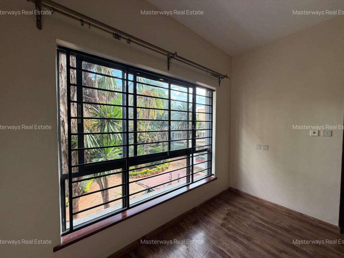3 Bed Apartment with En Suite in Westlands Area - 19