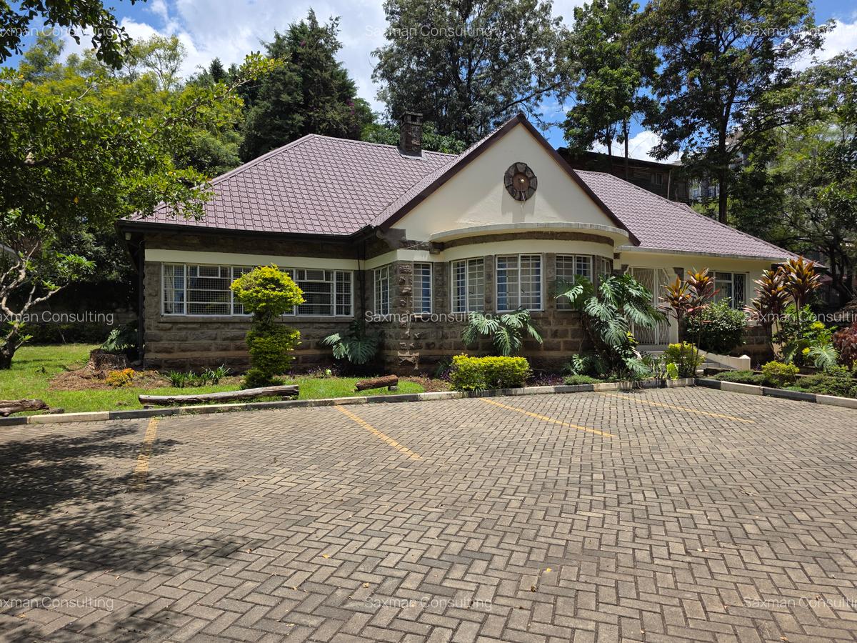 Commercial Property with Service Charge Included in Kilimani - 1
