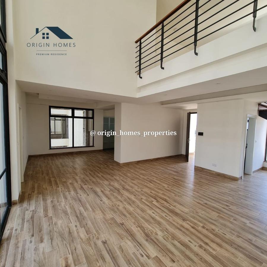 3 Bed Apartment with En Suite at Riverside Drive - 2