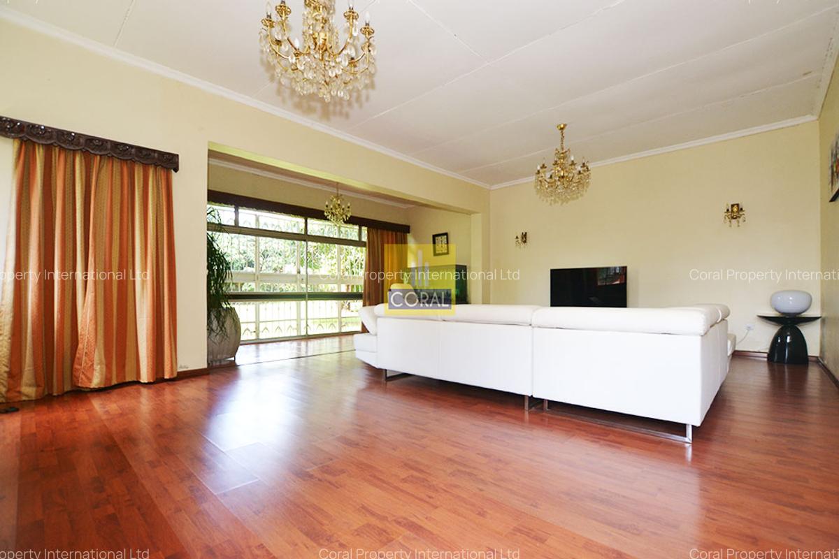 4 Bed House in Lavington - 2