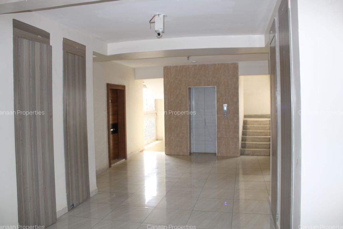 5 Bed Apartment with En Suite in Parklands - 5