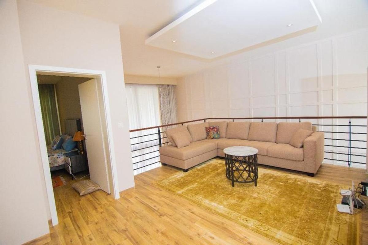 Furnished 3 Bed Apartment with En Suite at Riverside - 13