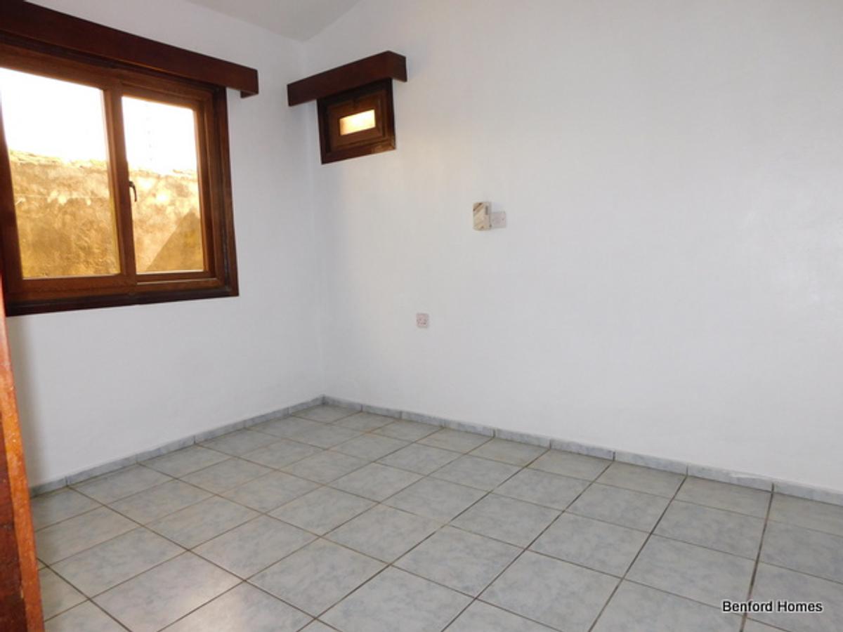 2 Bed Townhouse with Swimming Pool at Shanzu - 8