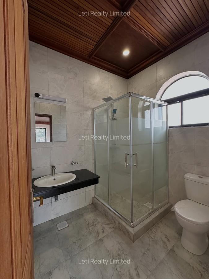 5 Bed House with En Suite in Kileleshwa - 11