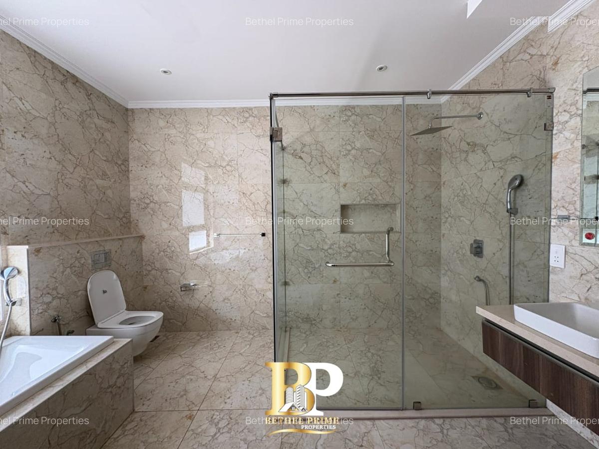 4 Bed Townhouse with En Suite at Peponi Road - 15